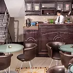 Lal ホテル 3*