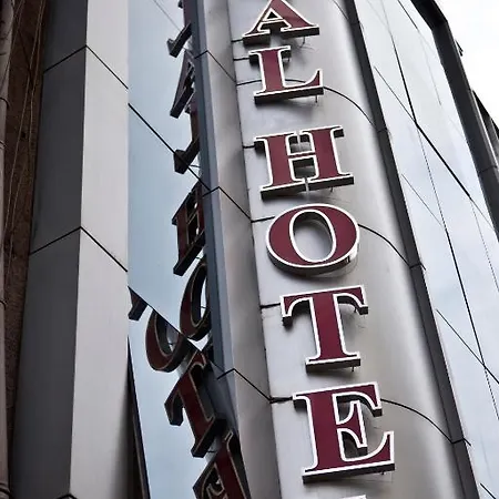 Lal Hotel 3*
