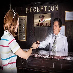 Hotell Lal 3*